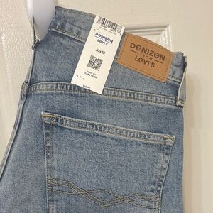 Denizen from Levi's Men’s Light Blue Straight Jeans